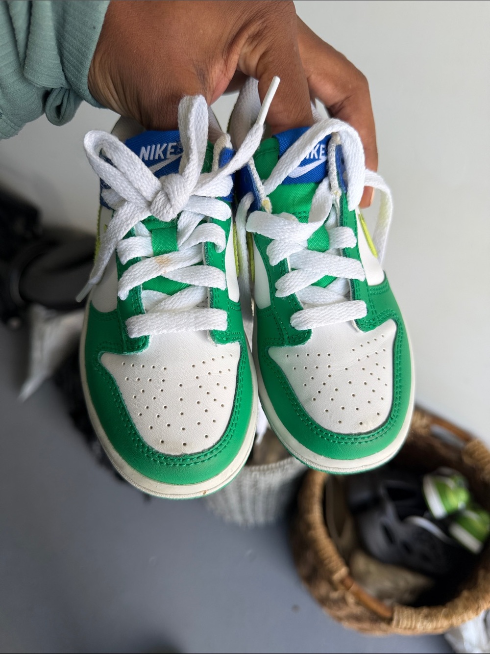 Nike Kids Green, White and Blue Low-Top Sneakers